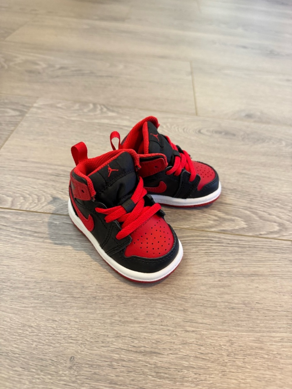 Jordan 1 Mid “Alternate Bred” Toddler 3C | Black/ Fire Red/ White | Brand New